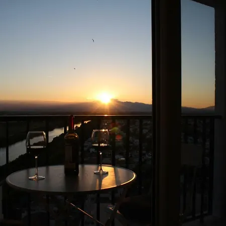 Empuria D-luxe Apartment *
